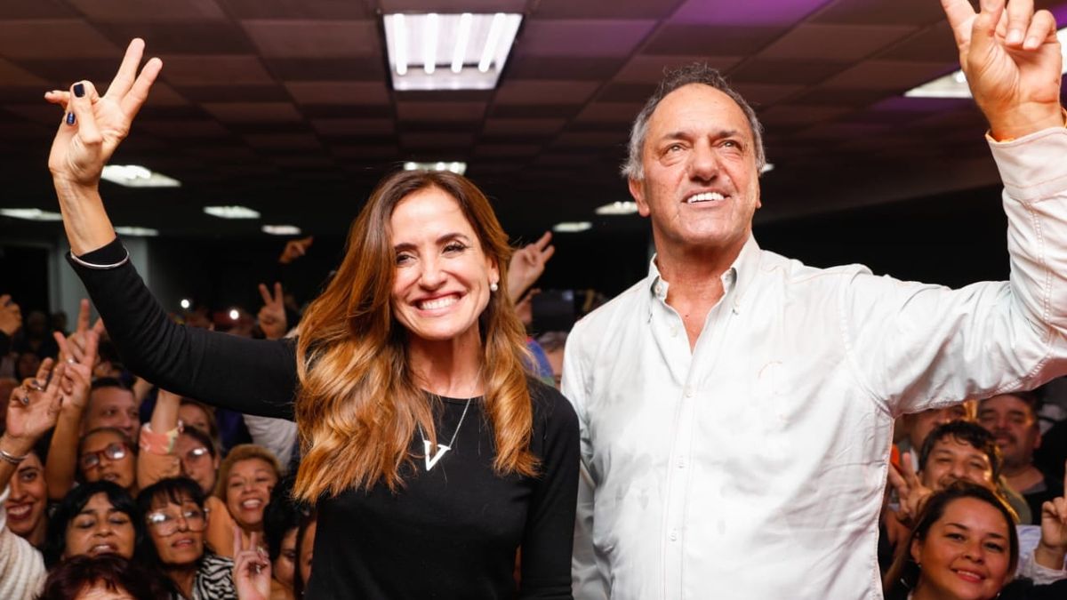 Daniel Scioli y Victoria Tolosa Paz mantienen su precandidatura. Daniel Scioli y Victoria Tolosa Paz mantienen su precandidatura.