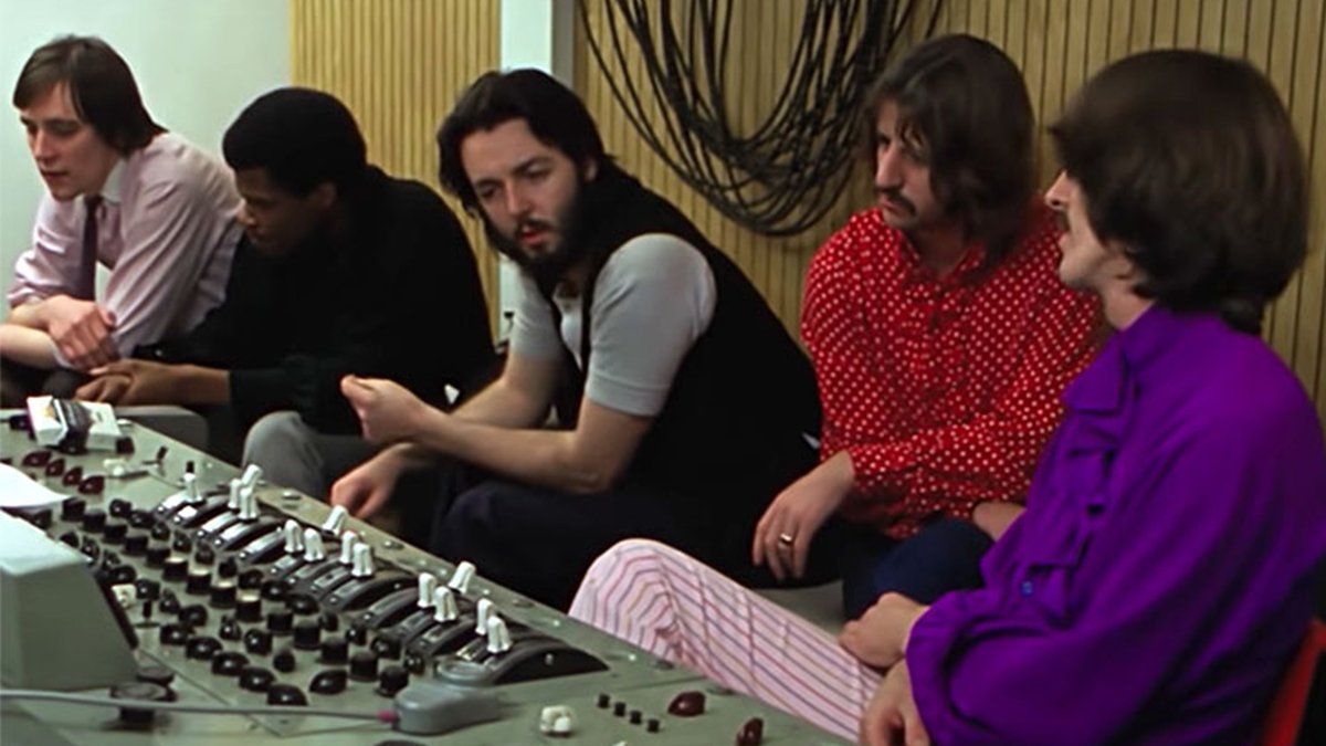 Con la participación del tecladista Billy Preston mejoró el ánimo del grupo y la grabación de las canciones