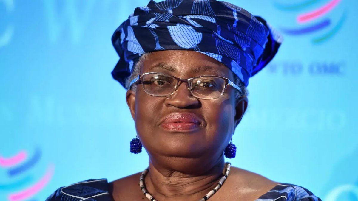 Okonjo-Iweala se convirtió en la primera mujer y la primera persona nacida en Africa al frente de la OMC.