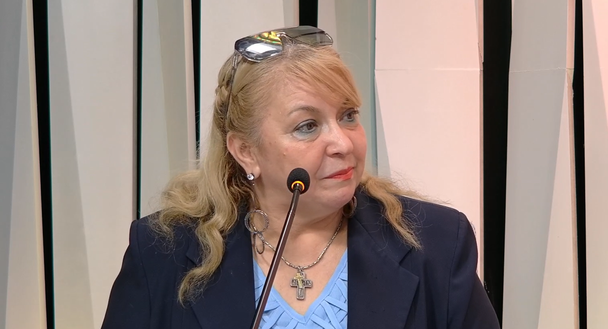 Susana Reversat comenzó a escribir a los 12 años. Susana Reversat comenzó a escribir a los 12 años.