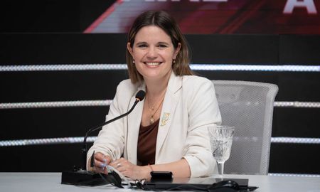 Caren Tepp, candidata a diputada nacional de Fuerza Patria visitó AIRE. Caren Tepp, candidata a diputada nacional de Fuerza Patria visitó AIRE.