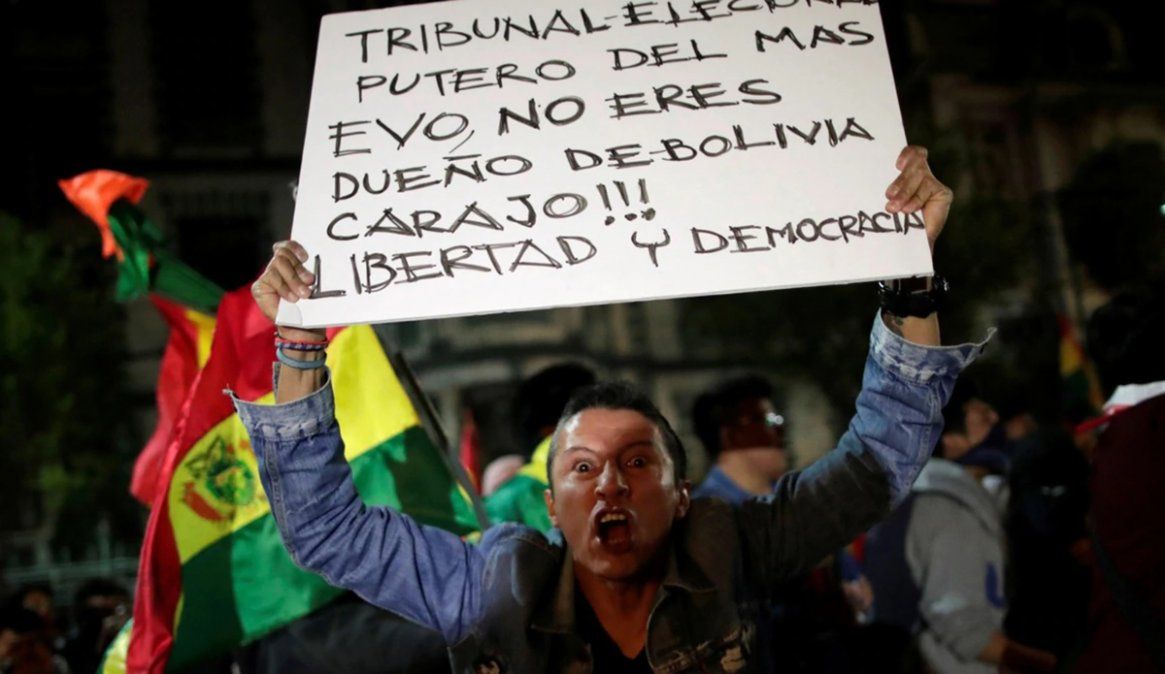 La incertidumbre por el resultado electoral en las presidenciales en Bolivia agitó la violencia callejera