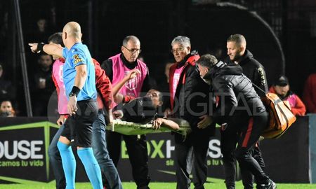 El momento en que el Pulga era retirado del campo de juego. El momento en que el Pulga era retirado del campo de juego.