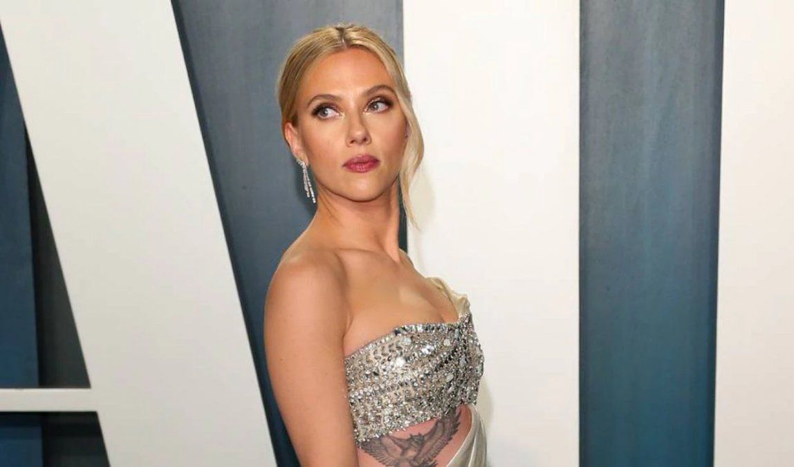 Scarlett Johansson pidió a sus colegas no participar en los Globos de Oro.