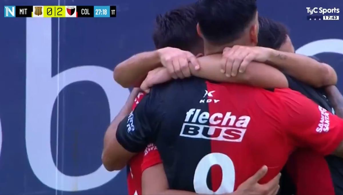 Colón se impone frente a Mitre de Santiago del Estero con goles de Jourdan y Lago.