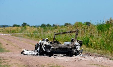 El sospechoso de haber provocado el incendio de un auto en la ruta 34 y provocar la muerte de una mujer se encuentra declarando ante el fiscal Ávila. El sospechoso de haber provocado el incendio de un auto en la ruta 34 y provocar la muerte de una mujer se encuentra declarando ante el fiscal Ávila.
