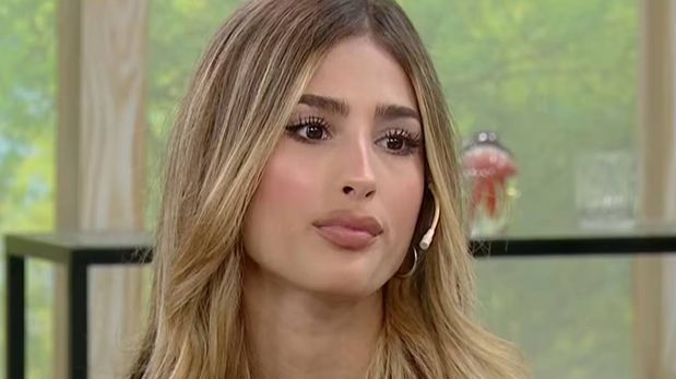 Julieta Poggio sorprendió a todos con el precio de su inodoro negro.