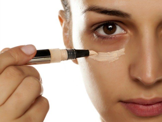 Los cinco pasos para aplicarte la base del maquillaje de forma correcta