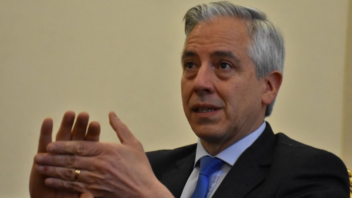 “Lo malo de esta pelea egoísta entre Evo y Arce es que están jugando con monstruos”, asegura García Linera y puede proyectarse sobre todas las internas y liderazgos en disputa del progresismo en Latinoamérica. “Lo malo de esta pelea egoísta entre Evo y Arce es que están jugando con monstruos”, asegura García Linera y puede proyectarse sobre todas las internas y liderazgos en disputa del progresismo en Latinoamérica.