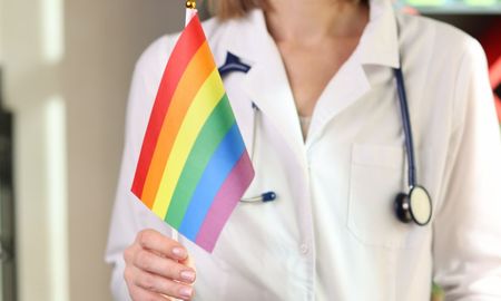 Sigue existiendo desconocimiento sobre las identidades lésbicas y trans en la atención ginecológica. Sigue existiendo desconocimiento sobre las identidades lésbicas y trans en la atención ginecológica.
