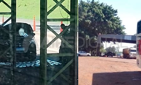 Sin explicaciones oficiales, los trabajos de la Gendarmería y de las autoridades judiciales federales de Misiones se extendieron hasta horas de la noche de este domingo. Sin explicaciones oficiales, los trabajos de la Gendarmería y de las autoridades judiciales federales de Misiones se extendieron hasta horas de la noche de este domingo.