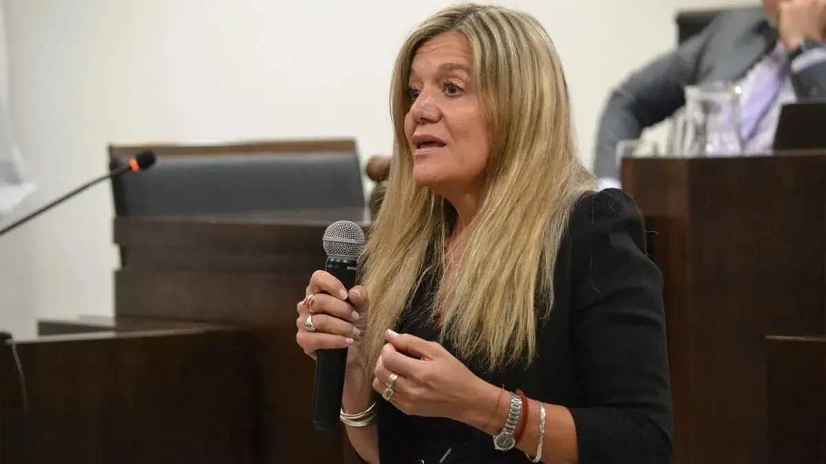 Peligroso preso intentó apuñalar a la fiscal Claudia Ríos en pleno juicio y la abogada lo redujo con gas pimienta.