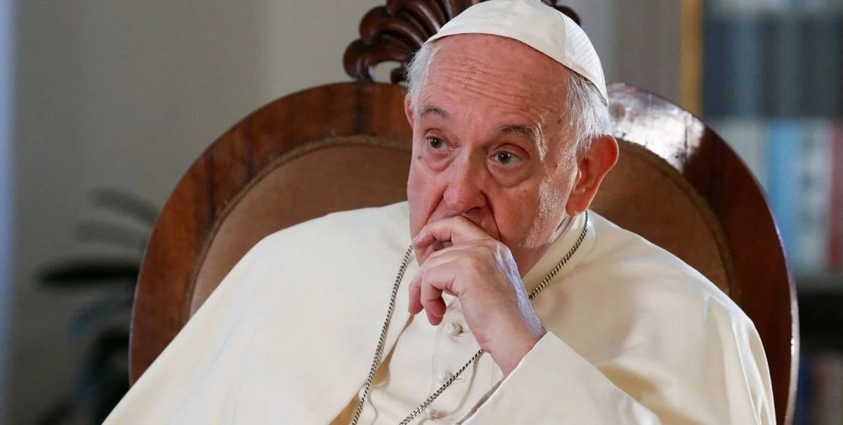 El papa Francisco habló de la posibilidad de revisar la obligatoriedad del celibato sacerdotal.