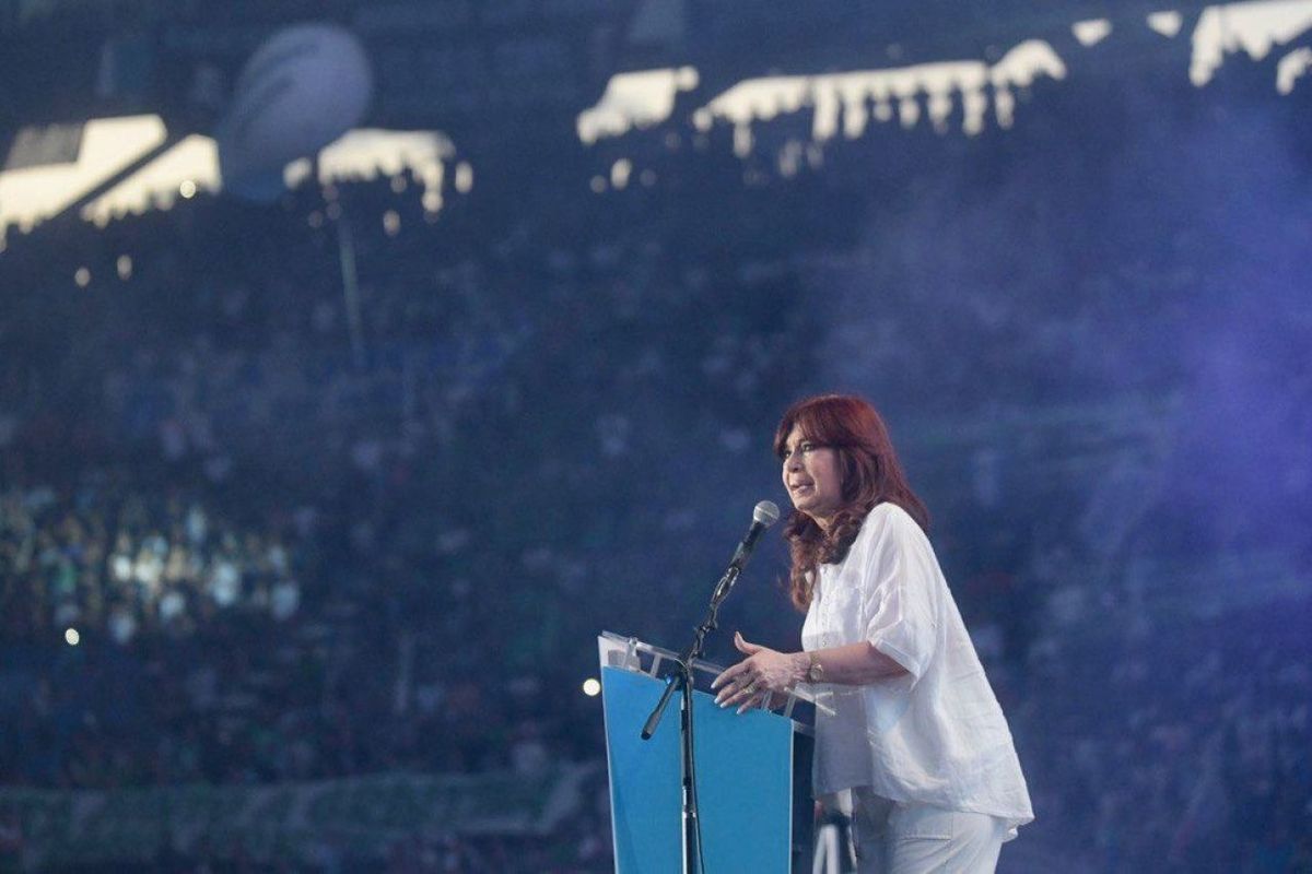 Cristina Kirchner reaparecerá en público el próximo jueves en el remodelado Teatro Argentino de La Plata.
