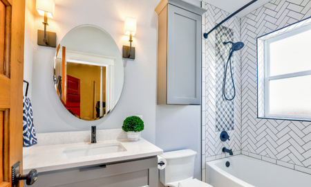 Los mejores trucos para decorar un baño pequeño. Los mejores trucos para decorar un baño pequeño.