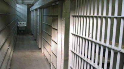 Fuga de presos en Paraná: se escaparon, robaron una moto y los agarraron cerca del Túnel Subfluvial