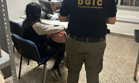 El procedimiento se realizó durante la tarde del domingo en inmediaciones de la Terminal de Ómnibus en Córdoba. El procedimiento se realizó durante la tarde del domingo en inmediaciones de la Terminal de Ómnibus en Córdoba.