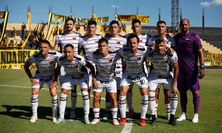 Colón venció a Mitre y trepó a la cima de la Zona B en la Primera Nacional. Colón venció a Mitre y trepó a la cima de la Zona B en la Primera Nacional.