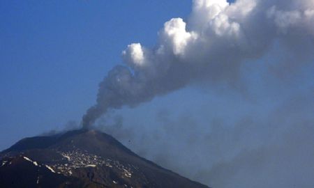 entro en erupcion el etna, el volcan mas grande de europa entro en erupcion el etna, el volcan mas grande de europa