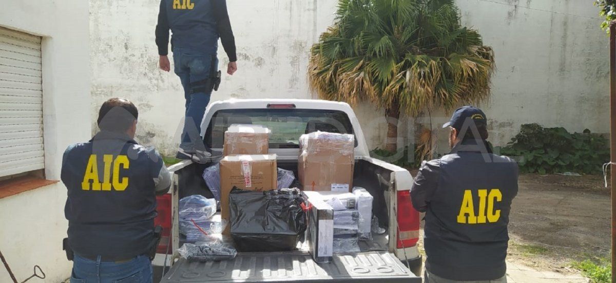 Parte de la documental secuestrada por los investigadores del caso.