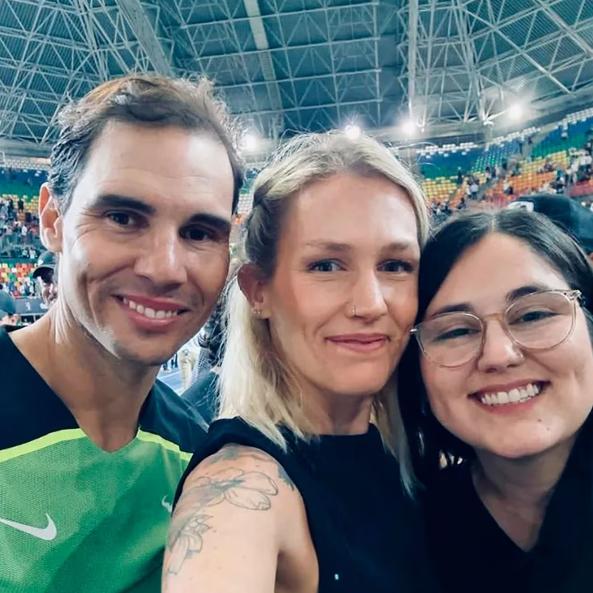 Rafael Nadal en la selfie junto a las periodistas Cata y Valu Bonadeo. Rafael Nadal en la selfie junto a las periodistas Cata y Valu Bonadeo.