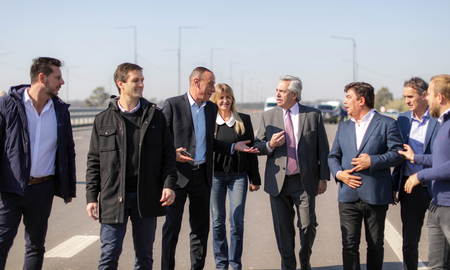 El Presidente recorrió las obras de la autopista Presidente Perón y de la Universidad de José C. Paz. El Presidente recorrió las obras de la autopista Presidente Perón y de la Universidad de José C. Paz.