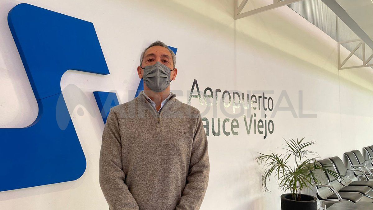 El vacunatorio que se instaló en el aeropuerto funcionará lunes, miércoles y viernes de 9 a 19 horas.