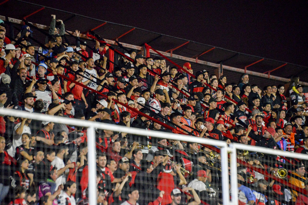 Cuánto cuesta ir a ver Patronato vs Colón en Paraná por la Primera Nacional: para socios y no socis.