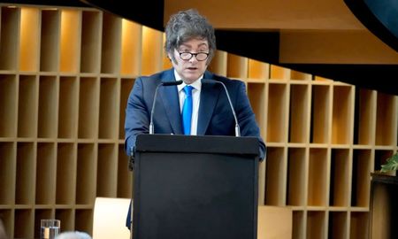El Presidente confirmó sus próximos destinos a través de las redes sociales, en el marco de una nueva etapa de su gestión tras la victoria legislativa. El Presidente confirmó sus próximos destinos a través de las redes sociales, en el marco de una nueva etapa de su gestión tras la victoria legislativa.