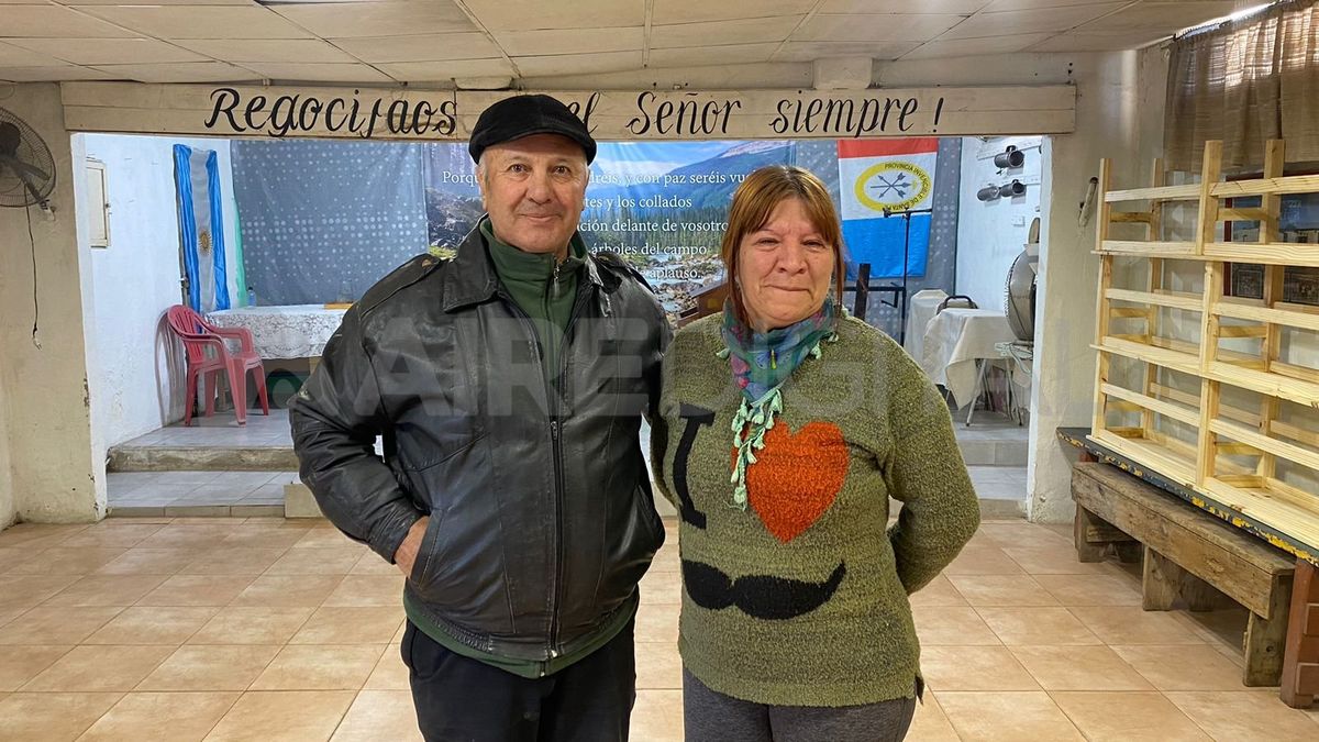 Luis y Mari, los encargados de llevar adelante el comedor Eben Ezer. Luis y Mari, los encargados de llevar adelante el comedor Eben Ezer.