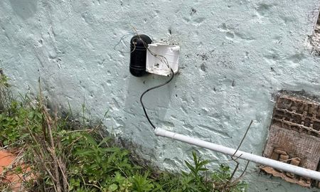 Rompieron sensores y tejidos, pero la alarma salvó de perdidas mayores a un taller de cerámica en La Guardia. Rompieron sensores y tejidos, pero la alarma salvó de perdidas mayores a un taller de cerámica en La Guardia.