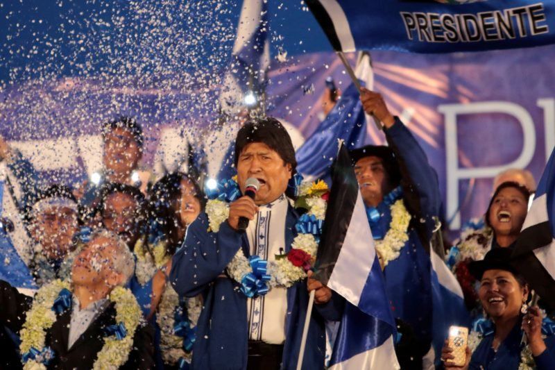 Elecciones en Bolivia: Evo Morales llega como favorito a su votación más compleja