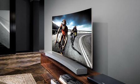 El boom de los Smart TV 4K llegó a cada hogar y te dejamos qué opción elegir. El boom de los Smart TV 4K llegó a cada hogar y te dejamos qué opción elegir.