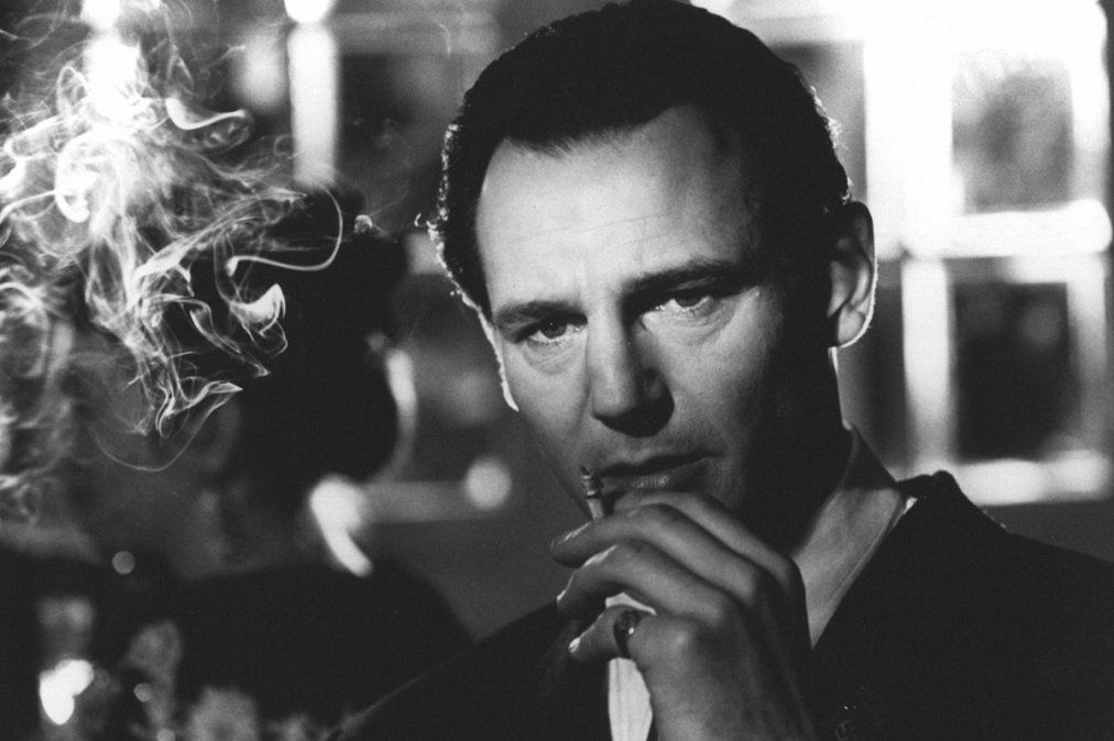 Una película que cuenta cómo Oskar Schindler gastó toda su fortuna en salvar a más de mil judíos que iban a ser enviados al campo de exterminio de Auschwitz.