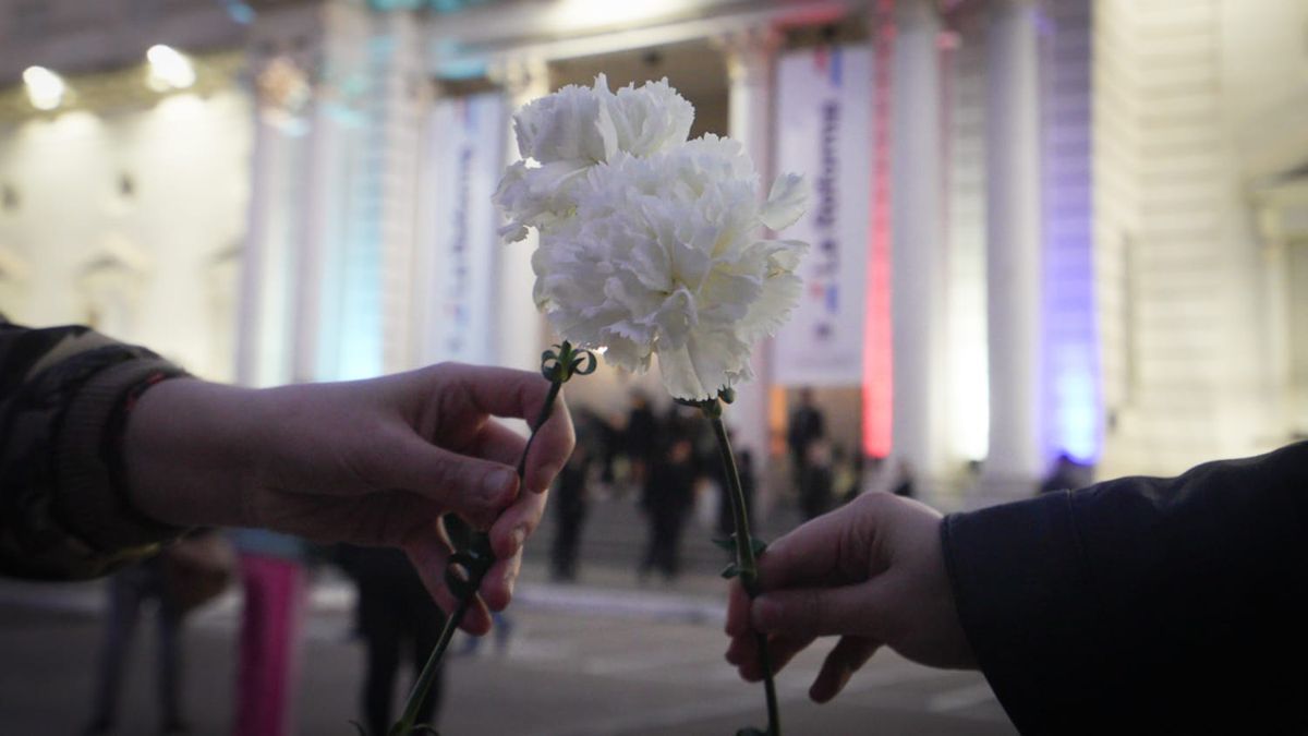 Santa Fe lamenta la partida de una campeona: emotivo adiós a Locomotora Oliveras en la Legislatura