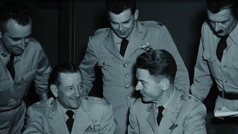 El general Roger ramey sonríe durante un encuentro con la prensa (Archivo)