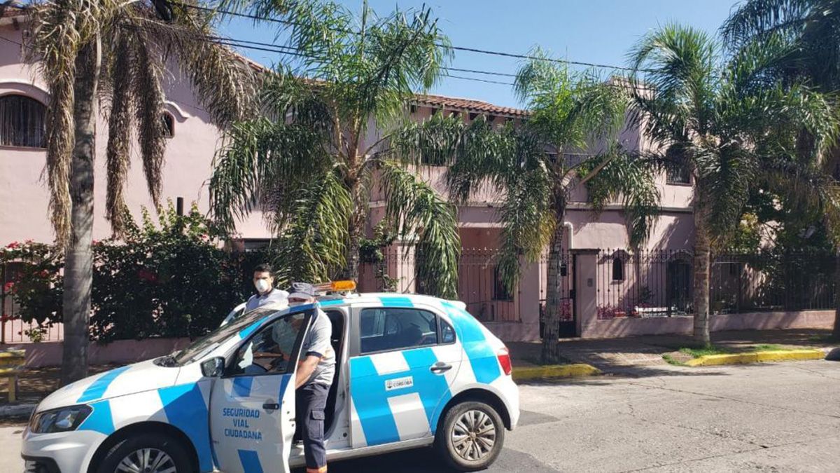 En Córdoba, un médico contagió de coronavirus a 27 personas en un geriátrico