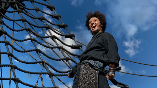 La divertida película coreana de acción y aventura que dura dos horas y está en Netflix