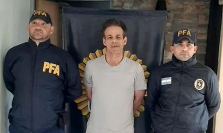 El empresario Federico Fred Machado fue detenido por la Policía Federal Argentina este martes por la tarde en su casa de Viedma. El empresario Federico Fred Machado fue detenido por la Policía Federal Argentina este martes por la tarde en su casa de Viedma.