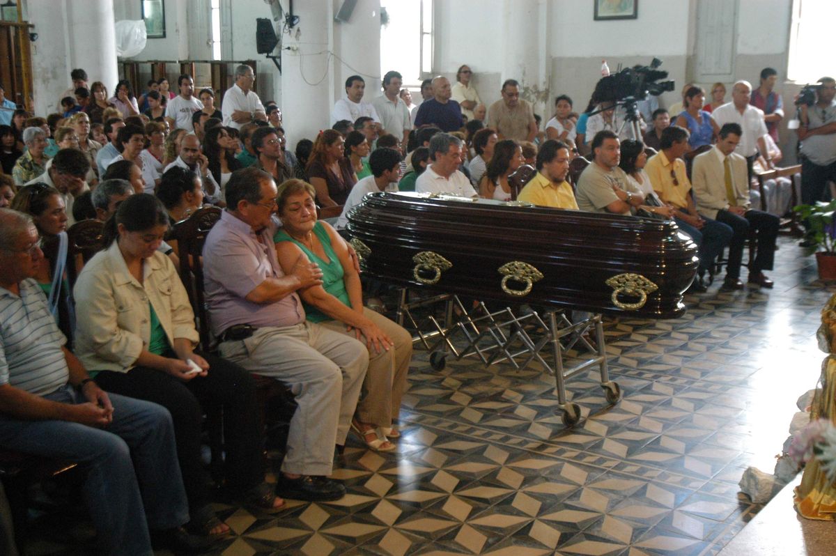 El velorio de Raúl Seco Encina, en diciembre de 2008. El velorio de Raúl Seco Encina, en diciembre de 2008.