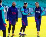 El Barcelona de Lionel Messi enfrenta al Athletic Club de Bilbao por la final de la Supercopa de España.