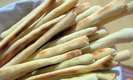 La Anmat prohibió la venta de unos grisines dietéticos de queso. La Anmat prohibió la venta de unos grisines dietéticos de queso.