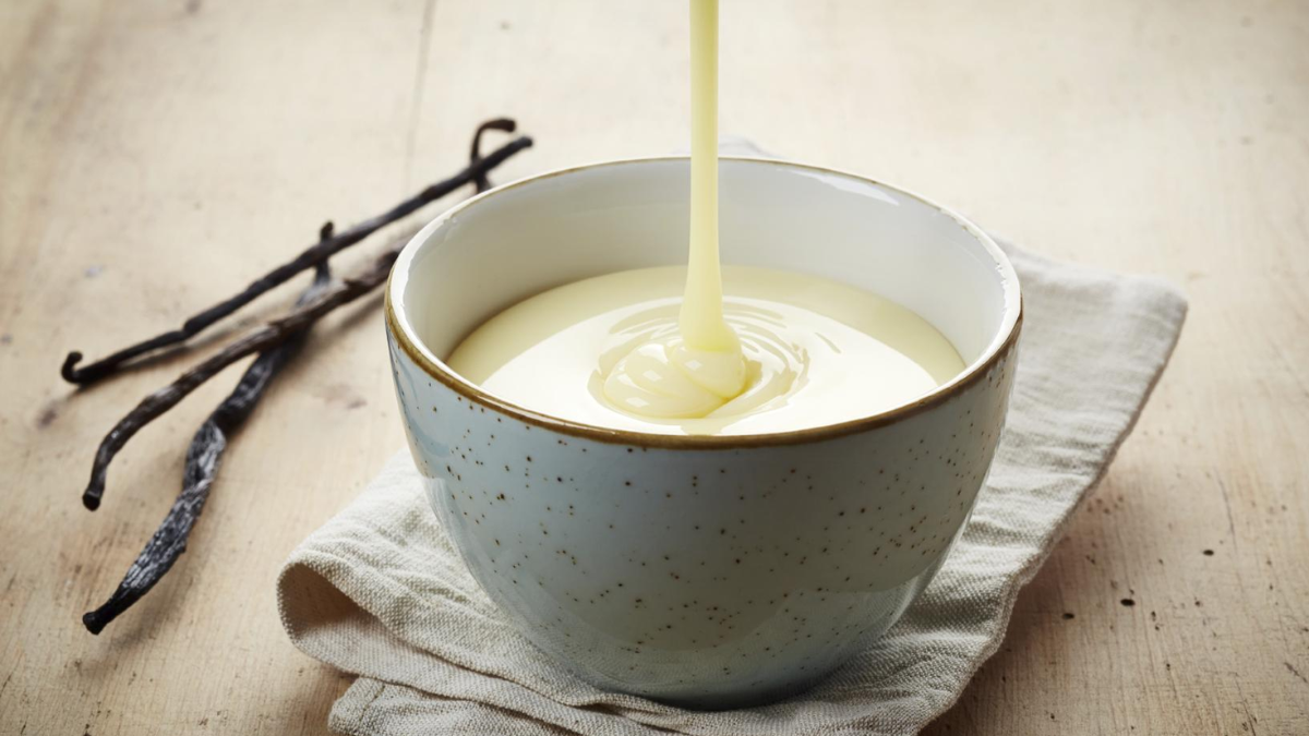 Esta leche condensada casera es ideal para postres y se hace con lo que tenés en casa.