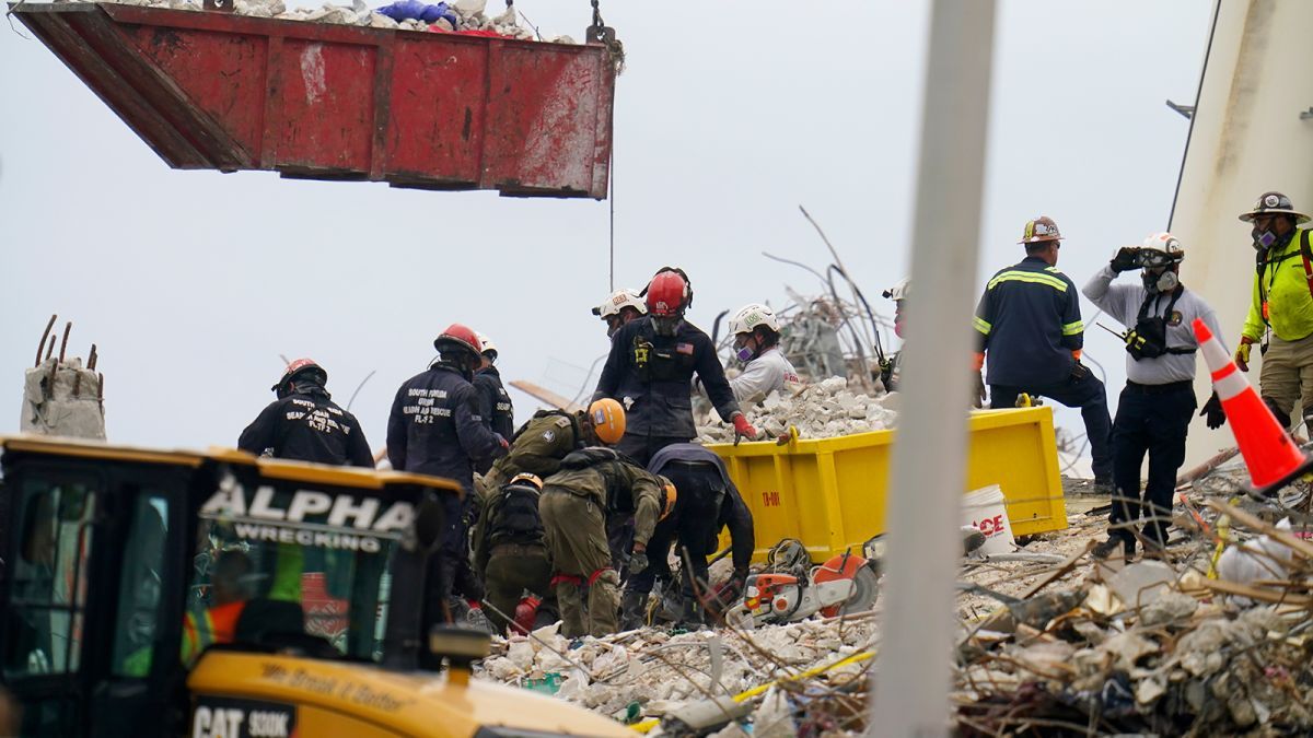 La mayor parte del edificio de 12 pisos del complejo