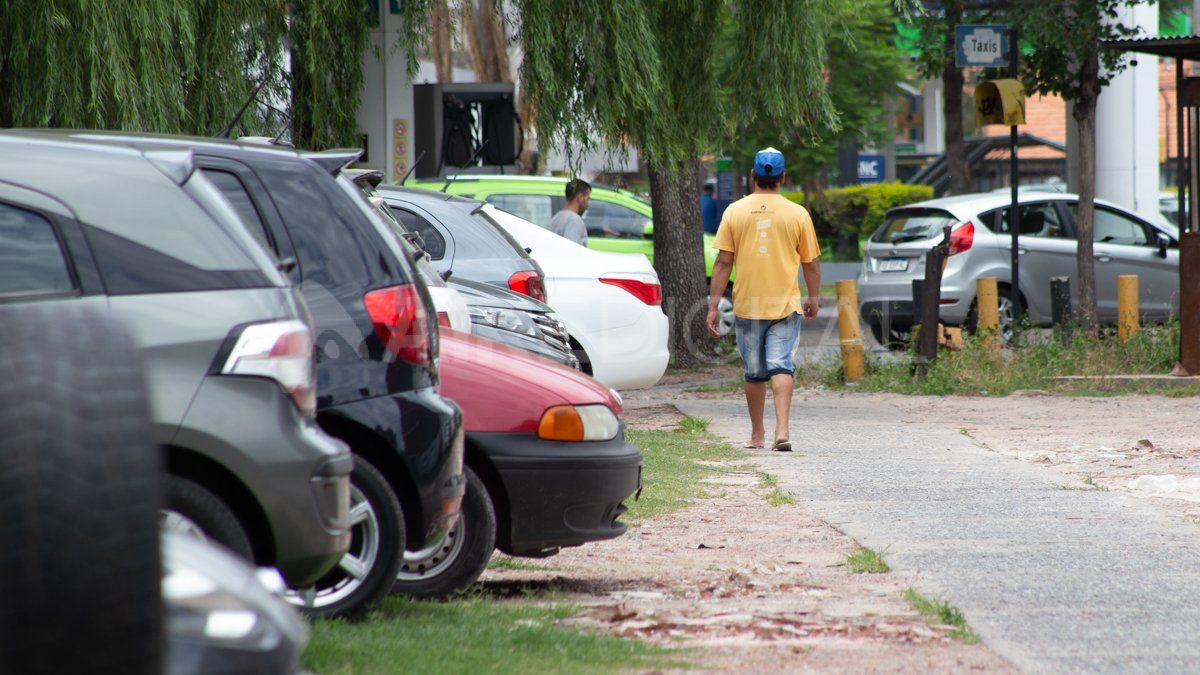 El terreno céntrico que perteneció al Ferrocarril Francés es utilizado en estos momentos como estacionamiento y