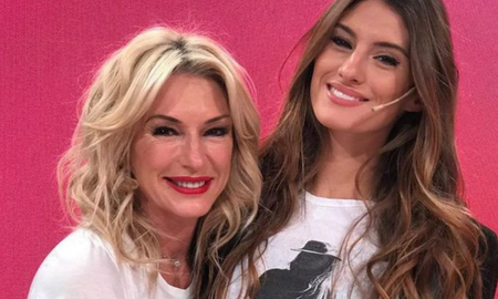Lola Meyer, la joven del círculo de Yanina Latorre que estafó a sus amigas por miles de dólares Lola Meyer, la joven del círculo de Yanina Latorre que estafó a sus amigas por miles de dólares