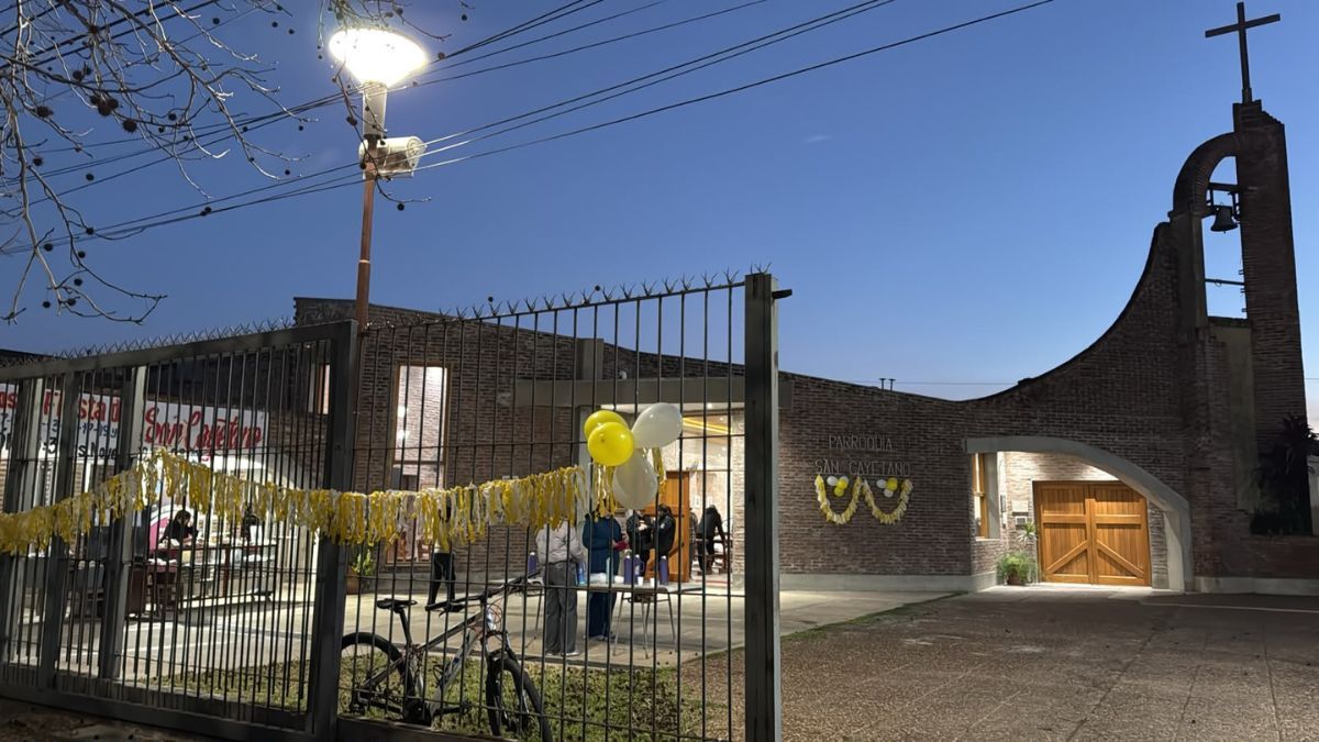 La fe vuelve a reunir a miles de santafesinos en una celebración cargada de esperanza. La fe vuelve a reunir a miles de santafesinos en una celebración cargada de esperanza.