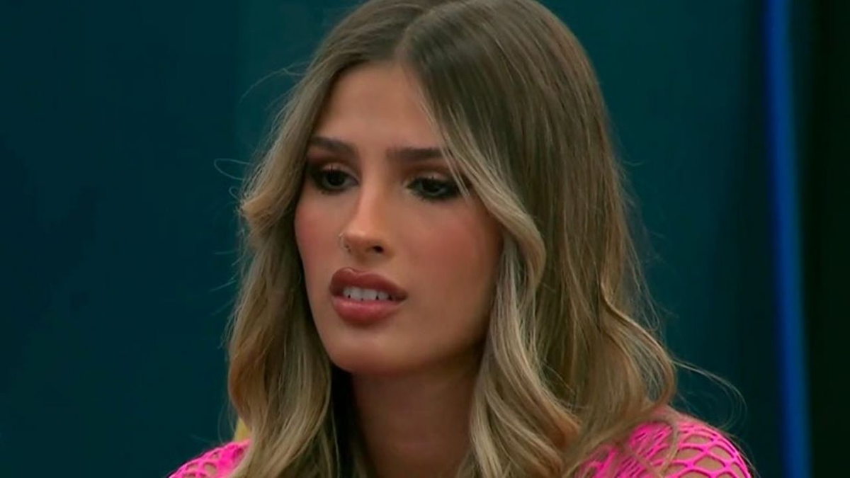 Julieta de Gran Hermano se cruzó con un productor mientras se cambiaba: Me sacó una foto y me tiró un beso