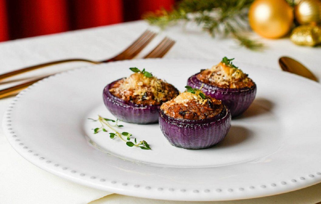 Recetas navideñas: cebollas moradas rellenas.