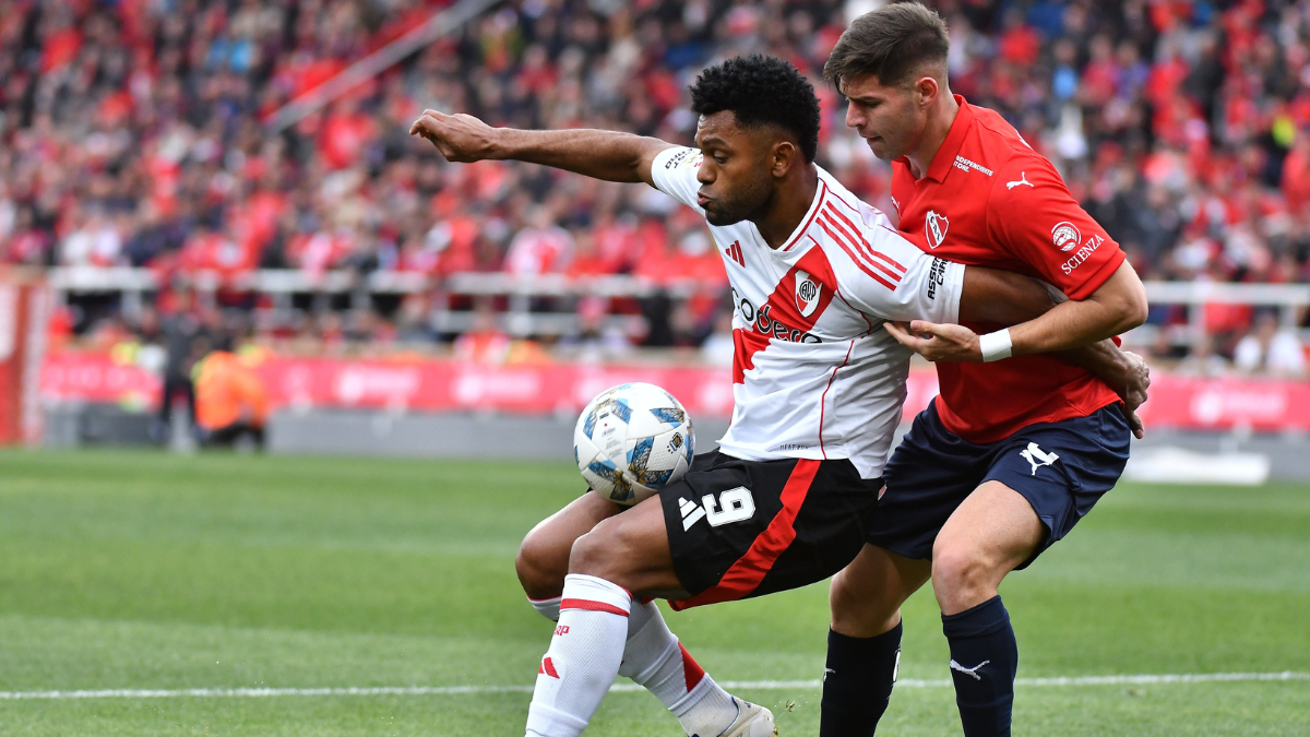 River sigue sin lucirse e igualó frente a Independiente